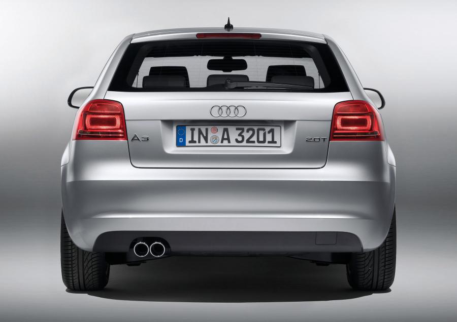  Audi A3 2.0T (8P) 2008 года  (фото 3 из 37)
